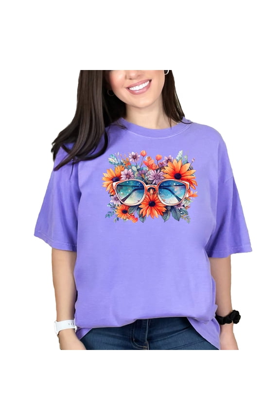 Vintage Sunglasses T-Shirt, Retro Summer Floral Tee, 70s Style Sunflower Shirt, Cool Graphic Print, Boho Chic Fashion Top, Violet Comfort Colors T-Shirt, 3XL