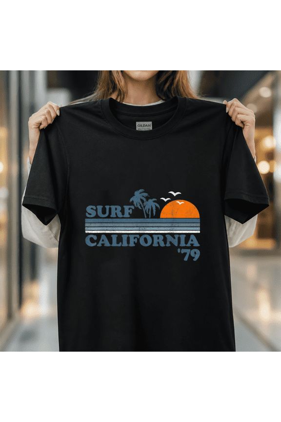 Vintage Surf California Beach Retro Sunset Surf 70s Aesthetic Unisex T-Shirt, S - 5XL