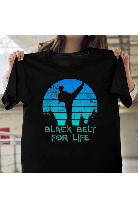 Vintage Taekwondo TKD Black Belt Martial Arts Male Figure, K6020 Unisex T-Shirt – Extended Sizes Up to 5XL