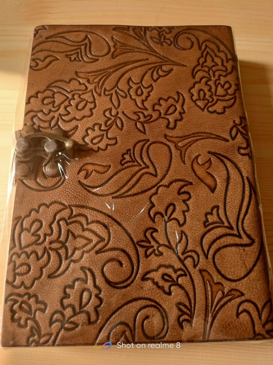 Vintage Tan Leather Journal with Floral Paisley Engravings – Antique Brass C-Hook Latch, 7x5 Inch Handmade Notebook, 240 Pages for Writing