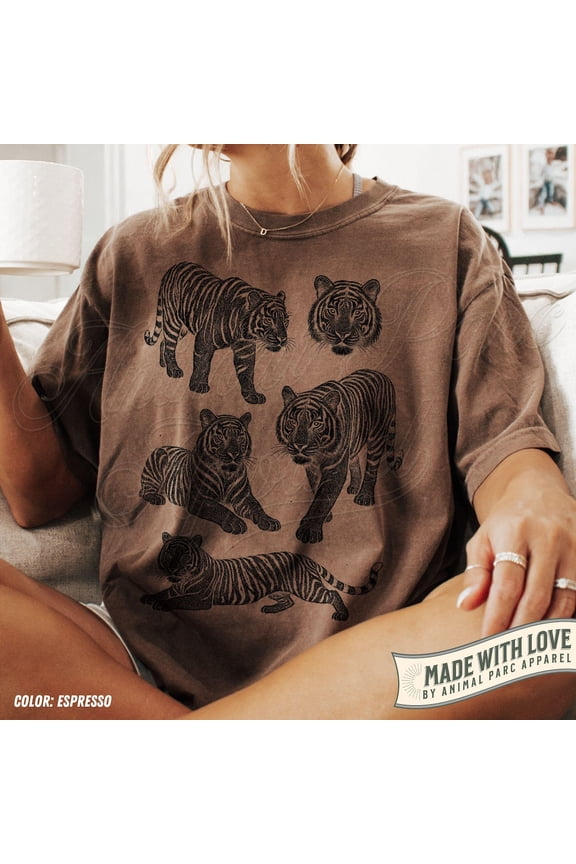 Vintage Tiger Graphic Tee, Tiger Lover, Wild Cat Shirt, Retro Animal Tee, Wild Cats Top, Go Tigers Shirt, Animal Shirt All Size S-5XL