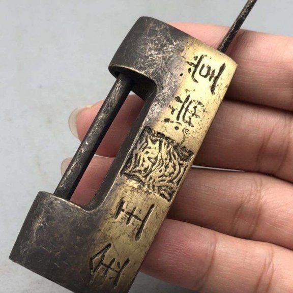 Vintage Tiger Head Lock Horizontal Open Antique Style Padlock Chinese Style Collectible Decorative Lock for Box Cabinet Door