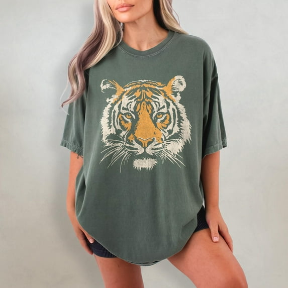 Vintage Tiger Tee, Retro Animal TShirt, 90s Animal Gift for Tiger Lover, Wild Cat Shirt, Jungle Safari Tiger Graphic Te