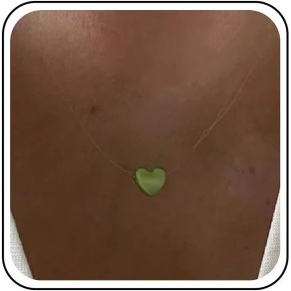 Vintage Tiny Acrylic heart Pendant Necklace Invisible Heart Choker Necklaces Silver Transparent Chain Necklaces Thin Fishing Line Necklace Chain Jewelry for Women