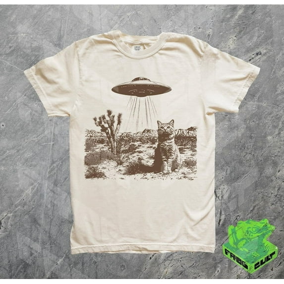Vintage UFO Cowboy Cat Shirt, Retro T-Shirt, Retro 90s Western TShirt, Rodeo Shirt, Wild West Kitten Shirt, Funny Gag Gift Tee, Meme Shirt