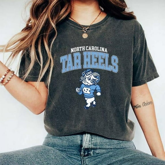 Vintage UNC North Carolina Tar Heels Football Crewneck Style Comfort Color T-Shirt, for men & women, up to size 4XL
