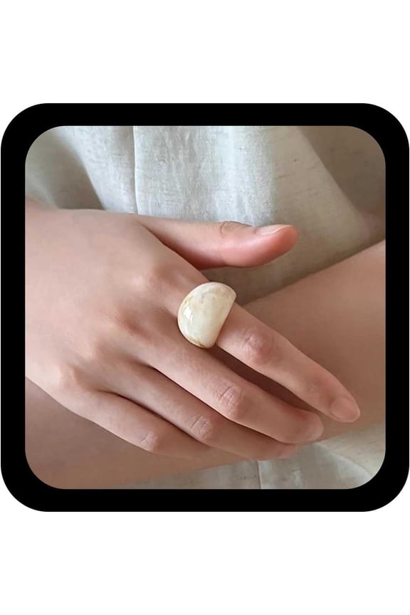 Vintage White Acrylic Ring Acrylic Chunky Wide Rings Resin Statement Ring Resin Dome Rings Not Adjustable Minimalist Geometric Plastic Knuckle Finger Y2K Jewelry for Women
