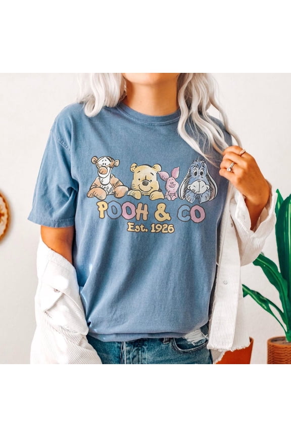 Vintage Winnie The Pooh and Co Est 1926 Comfort Colors T-shirt Family Tee,True Navy Color,Size L