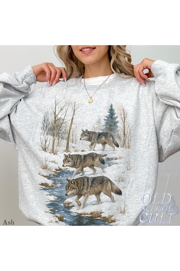 Vintage Wolf Pack Sweatshirt | Winter Forest Wildlife Pullover
