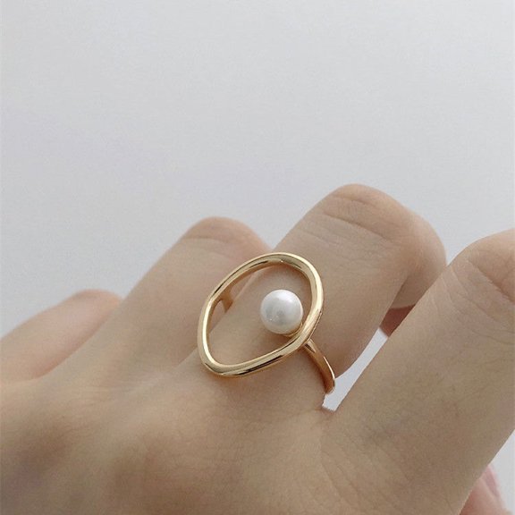 Womens Pearl Ring Big Geometric Alloy Ring Electroplated Pearl Inlaid Korean Fashion Ring Holiday Gift Ring Vintage Ring for Women Pearl Jewelry