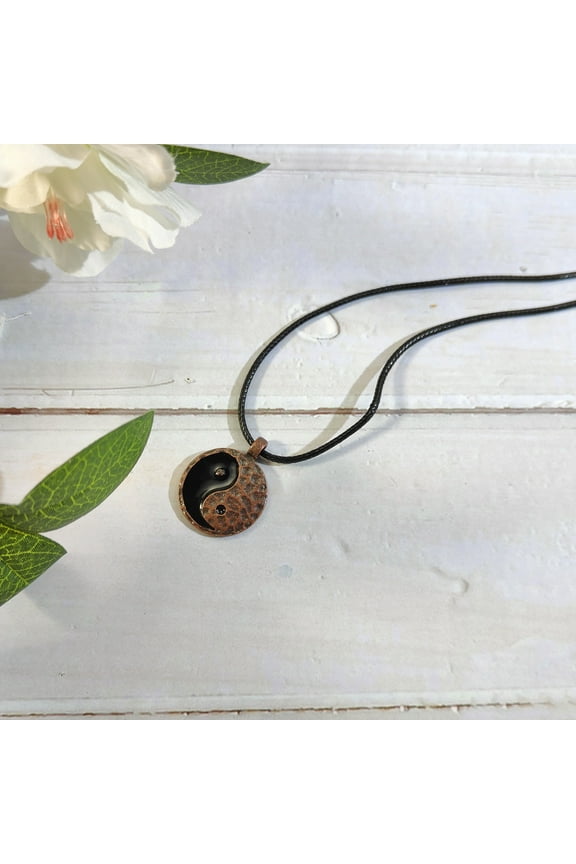 Vintage Yin Yang Charm Pendant Necklace For Women Men Party Jewelry Gift Chinese Tai Chi Necklace