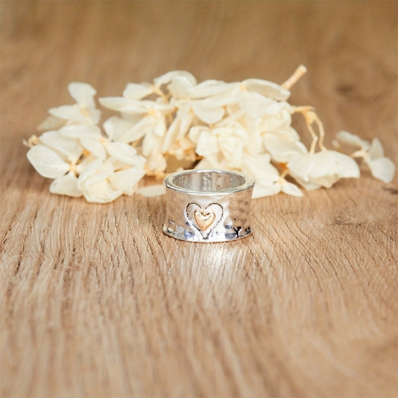 Vintage heart-shaped design ring - available in a variety of sizes ...
