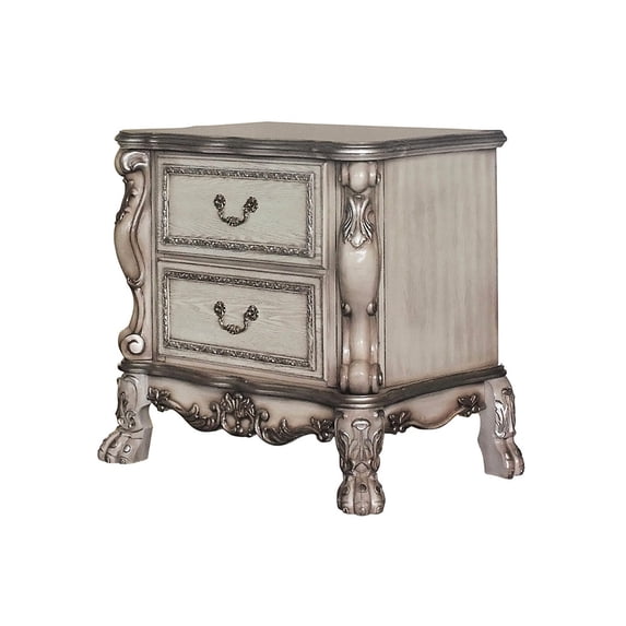 Vintage style / Ball bearing glides ensuring easy drawer access