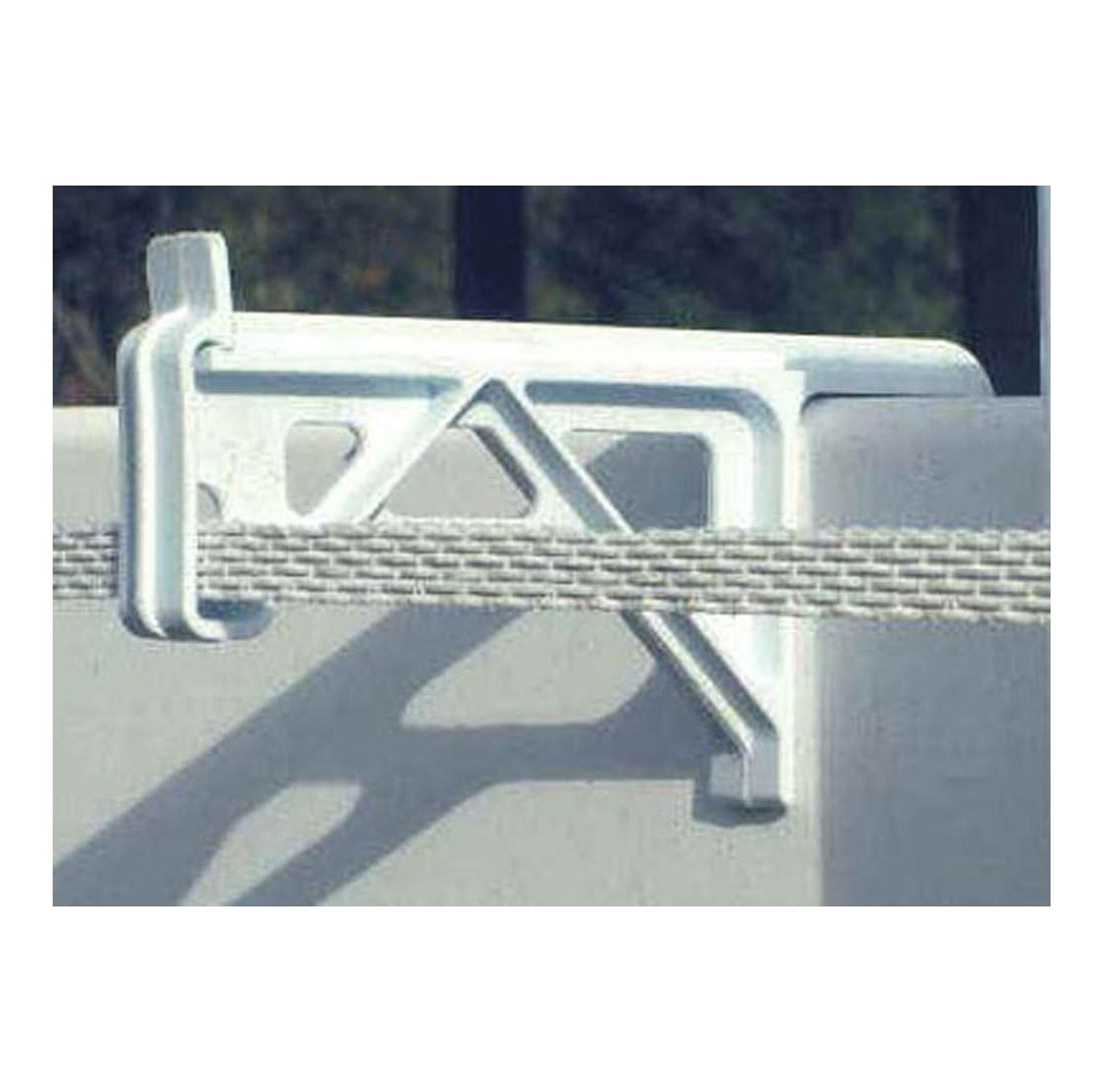 Vinyl Fence InsulatorEasy Snap,Easy to Install 25/pkg
