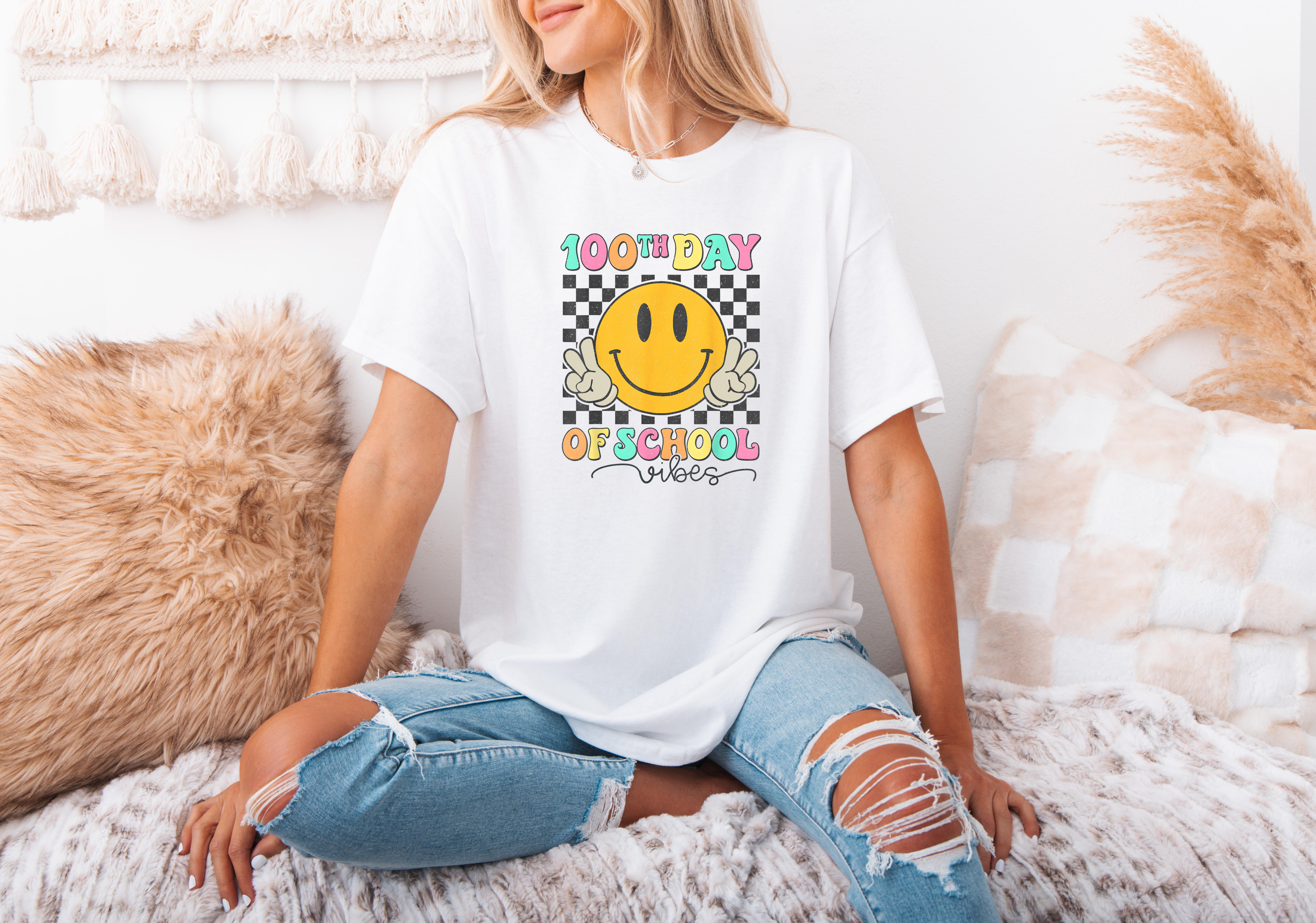 Vinyta Cute Smile Face 100 Days of School Unisex T-Shirt