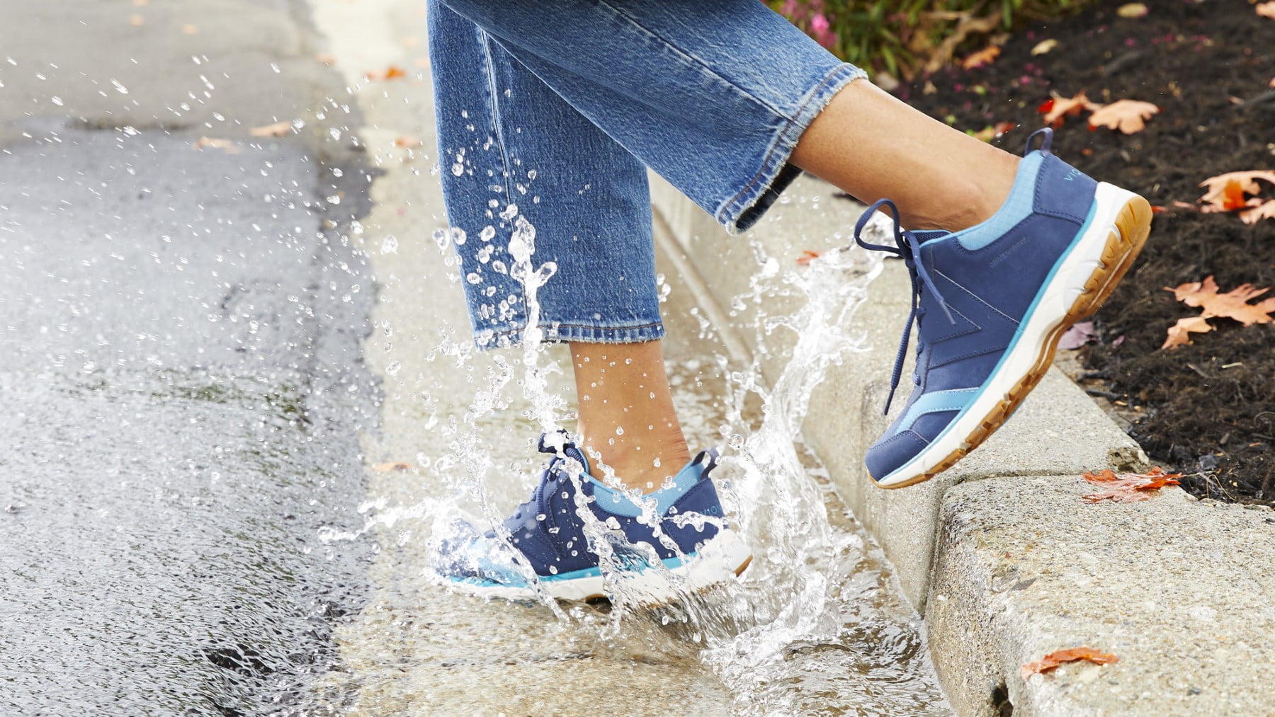 waterproof sneakers women