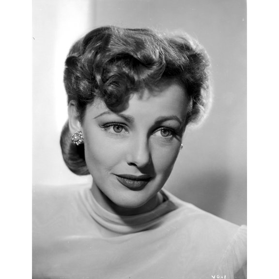 Virginia Grey Side view Portrait Photo Print (24 x 30)