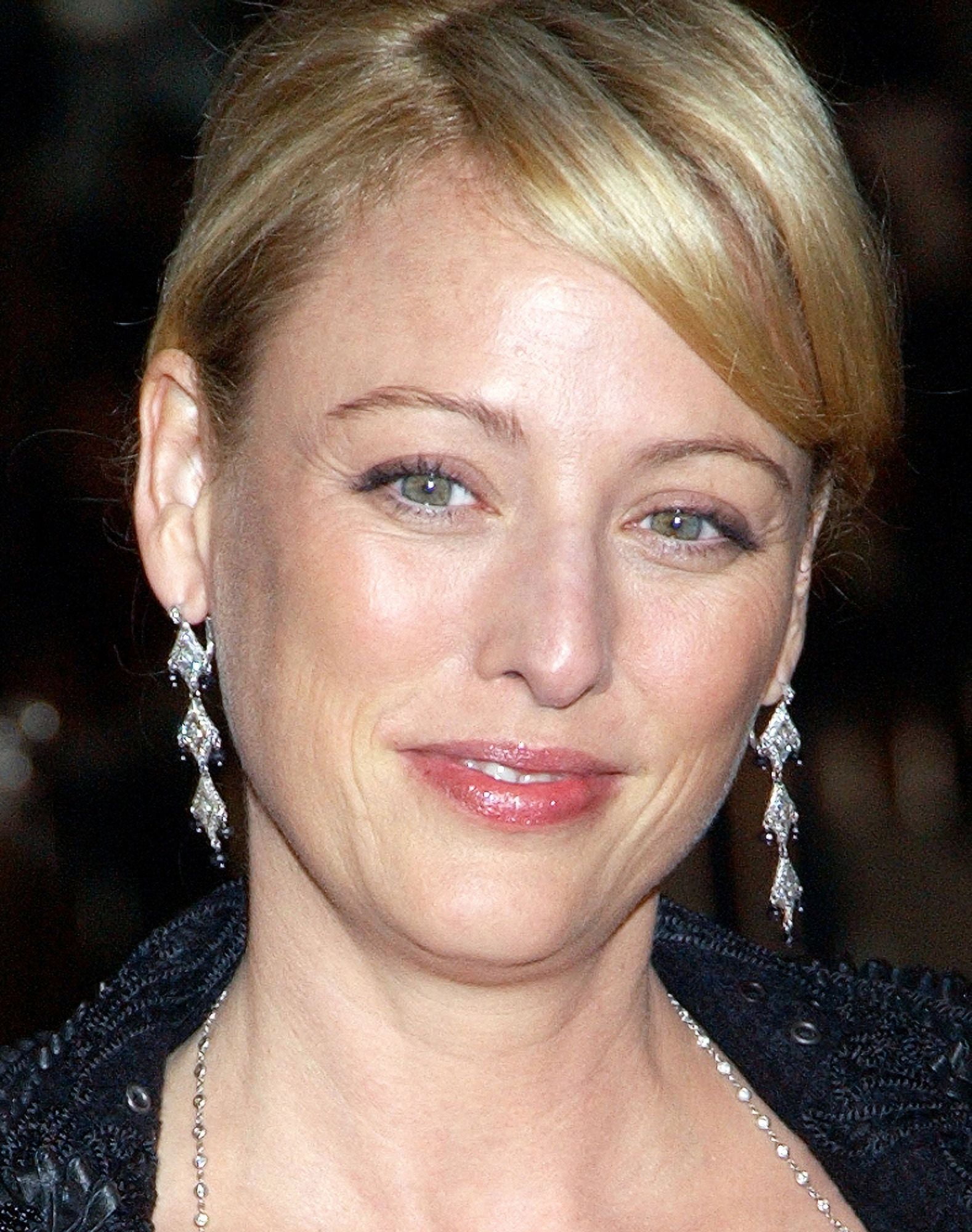 Virginia Madsen At The Premiere Of Ocean'S Twelve, Los Angeles, Ca