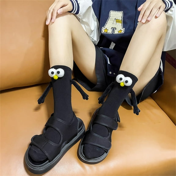 Virmaxy Couple Holding Hands Socks,Funnys Magnetic Suction Doll Couple Socks,Funnys Socks for Children'S