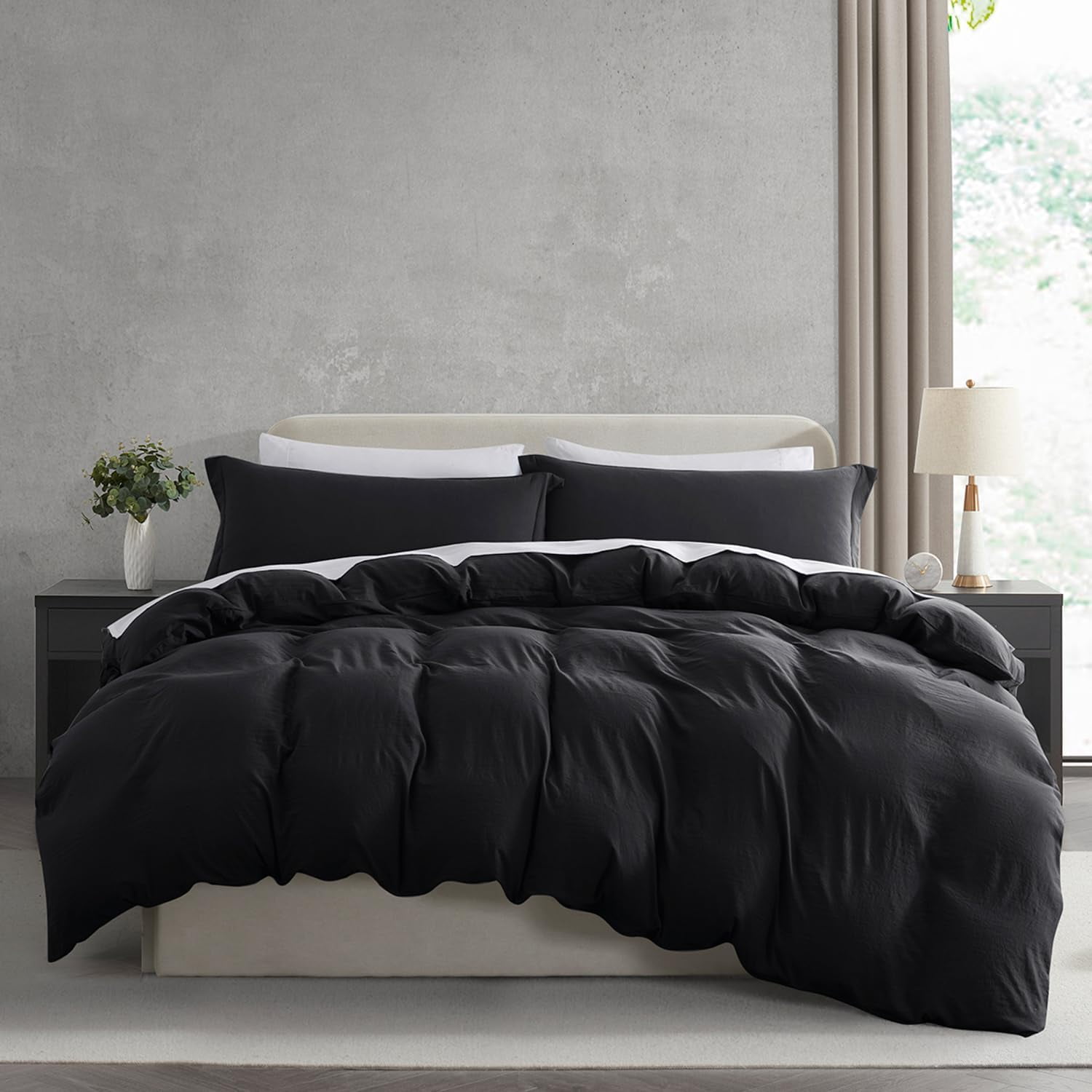 Virtu 3-Piece Duvet Cover Set, Soft Prewashed Bedding Set Queen with Pillow Shams, Black