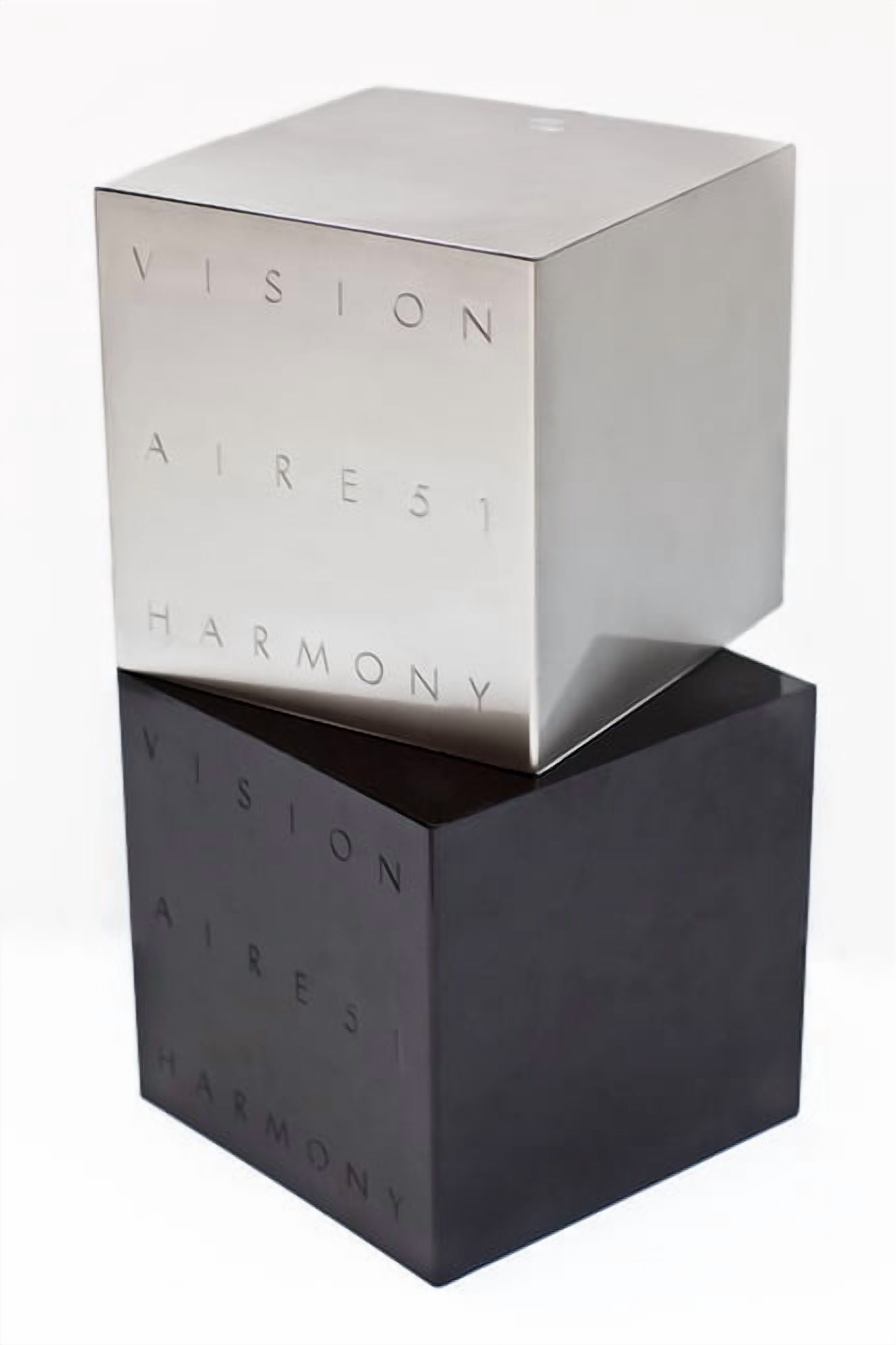 Visionaire S Visionaire No. 51: Harmony Black, (Hardcover)