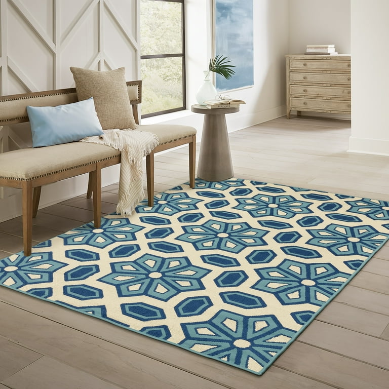 3' X 4' Ivory And Blue Floral Indoor Outdoor Area Rug 3' X 4' Ivory And Blue Floral Indoor Outdoor Area Rug