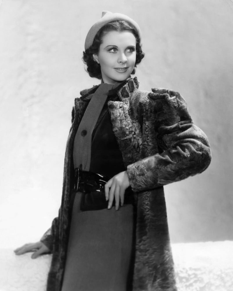 Vivien Leigh In A Gray Lamb Coat Canvas Art - (16 x 20)