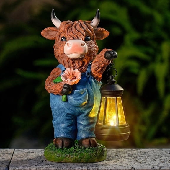 Voglyf Garden Highland Cow Decor Solar Outdoor Statues, Resin Cow Figurine Holding Flower, Yard Lawn Patio Decor, Cute Highland Cow Decor Gift for Mom Grandma Women Farmhouse Home Decor