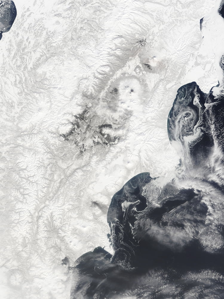 Volcanoes in central Kamchatka Peninsula eastern Russia Canvas Art - Stocktrek Images (25 x 33)