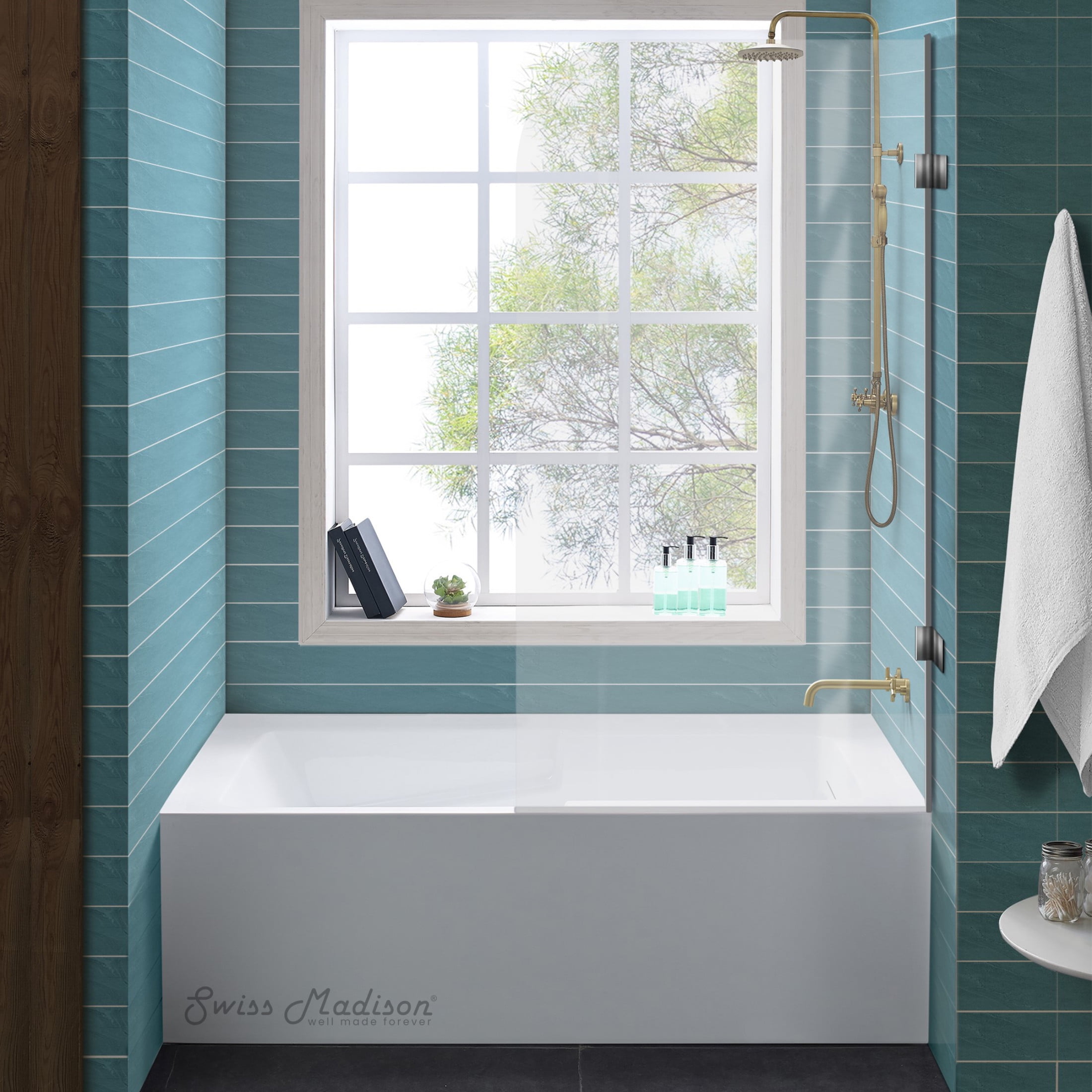 Voltaire 60 x 32 Skirted Right Drain Soaking Apron Bathtub in Glossy White with Integrated Overflow and Armrest, Drain Included