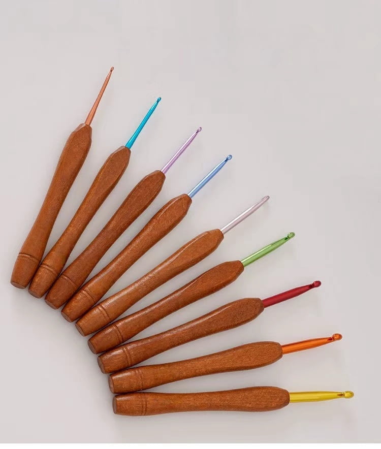 Vruelia Wooden Crochet Hook Set, 9 Piece Bamboo Set Multicolor Aluminum for Yarn 2-6mm