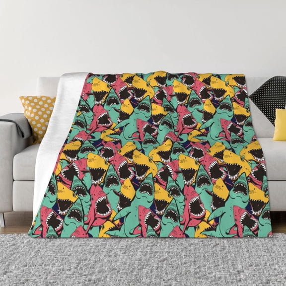 Vsdgher Angry Shark Pattern Pattern Fleece Throw Blanket, Horizontal Fleece Bedding Home Decor for Couch & Bed All Season Use -60"x50"