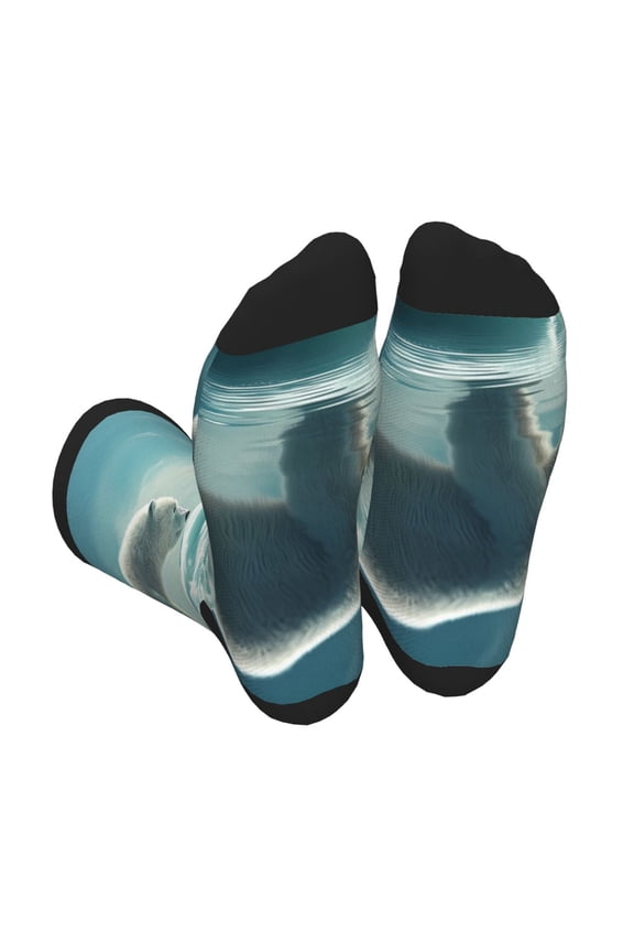 Polar Bear On Iceberg Unisex Crew Socks Lightweight Breathable Ventilation Ankle Socks, Mid-calf socks for Daily