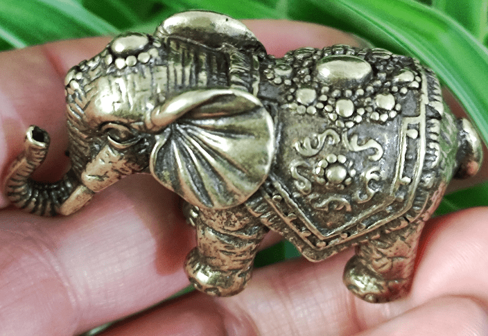 Seven Deocr Vtgbrasslover Vtg Vintage style Brass elephant statue animal elephant ...