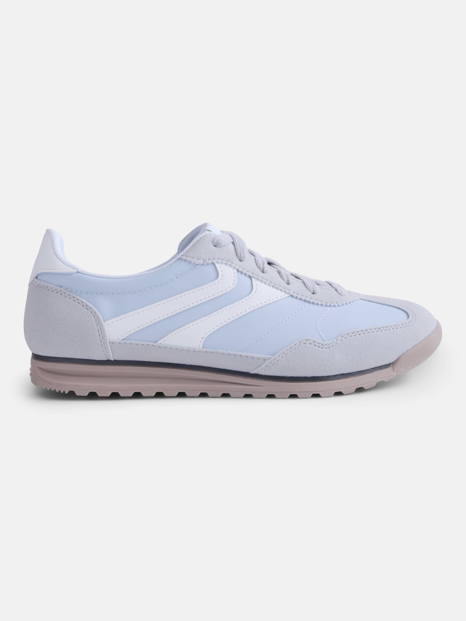 No Boundaries Women's Retro Inspired Lace Up Sneakers