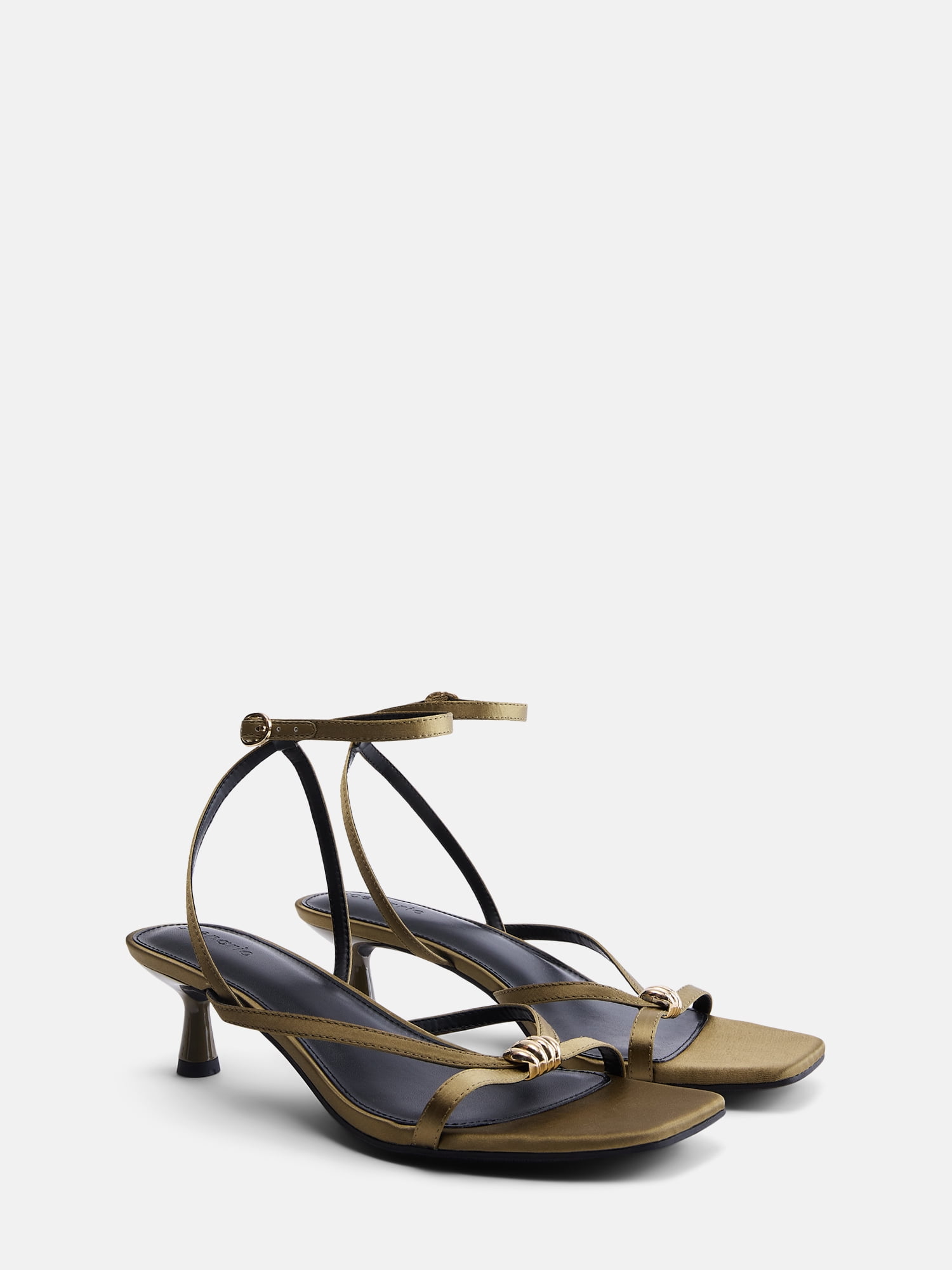 Scenario Women's Strappy Heels with Metal Ornament