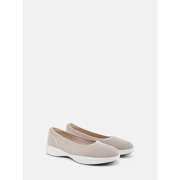 Time and Tru Women's Sporty Comfort Ballet Flats, Wide Width
