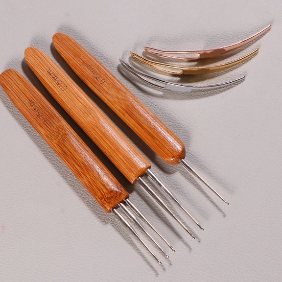 WASHWEPE 6Pcs Dreadlocks Tool Kit with Wooden Handle Crochet Hooks and Hairpin Accessories