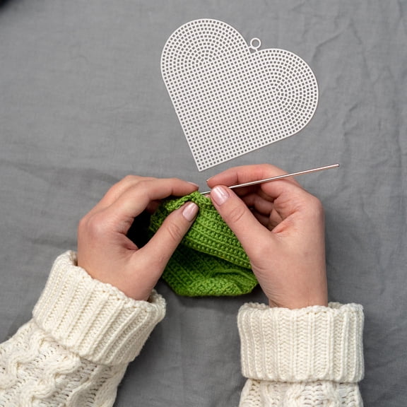 WASHWEPE 6Pcs Durable White Plastic Mesh Canvas Sheets for Creative Heart Embroidery Crafts