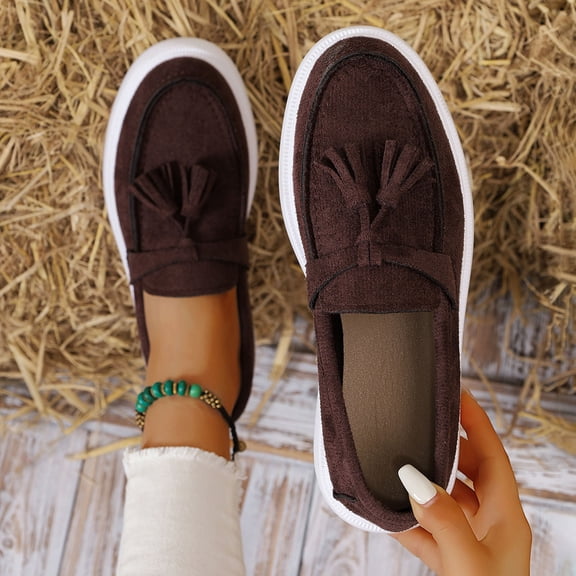WAVSUF Slip-On Loafers Flats For Women, Round Toe Retro Tassels Casual Four-Season Comfortable Wide Width Shoes Coffee 5.5