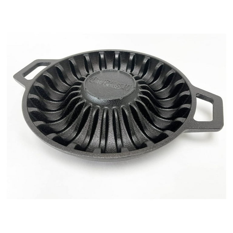 https://i5.walmartimages.com/seo/WBTAYB-7423-Pre-Seasoned-Cast-Iron-Shrimp-Pan-for-Cooking-and-Serving-Holds-24-Jumbo-Shrimp_de197a19-f9ae-43f9-bf7e-ce6f122292ba.2eee8bdbe6587695b2242153743aac88.jpeg?odnHeight=768&odnWidth=768&odnBg=FFFFFF