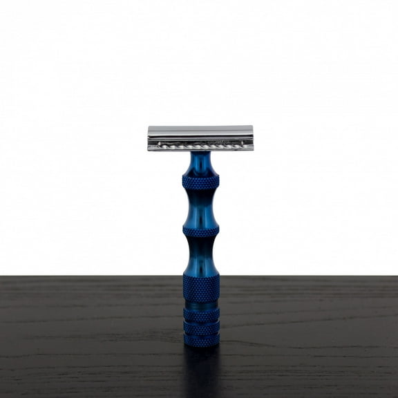 WCS Blue Titanium Collection Razor, 84BL-Closed Comb