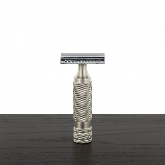 WCS Classic Collection Razor 110S, Stainless Steel-WCS Exclusive Open Comb (Toothsome)