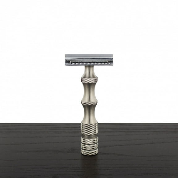 WCS Classic Collection Razor 84S, Stainless Steel-Closed Comb
