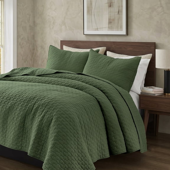 WDCOZY Olive Green 100% Cotton Quilt Set King Size, Textured Lightweight Soft Bedspread with 2 Pillow Shams, Breathable All Season Comforter Bedding