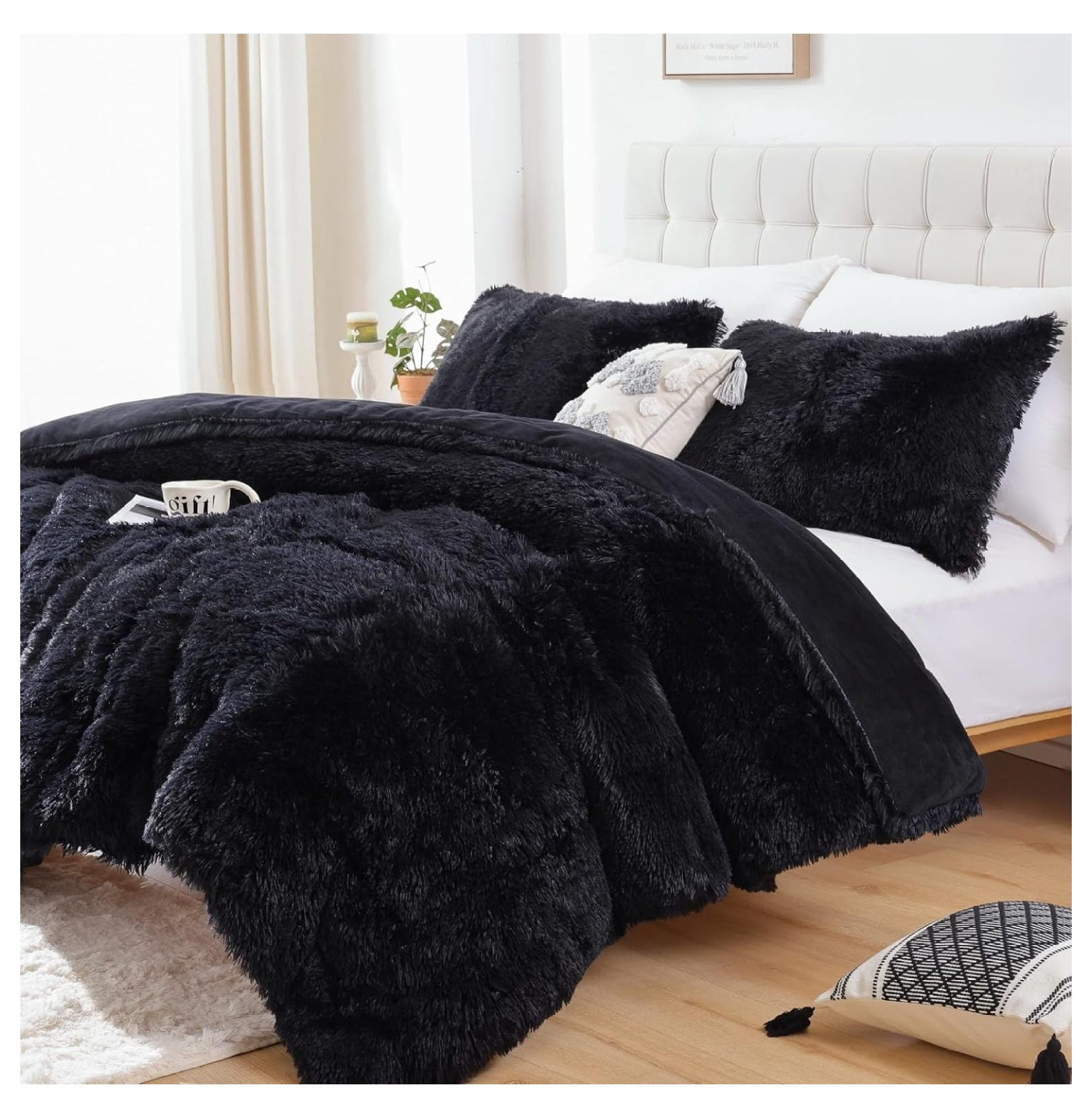 Black Faux Fur Comforternull