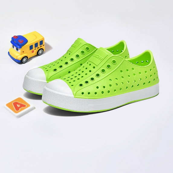 WERYOUNG Girls Sandals Summer Breathable Casual Non- Shoes Girls Classic Pool Beach Hollow Out Sandal,Green,5-5.5 Years