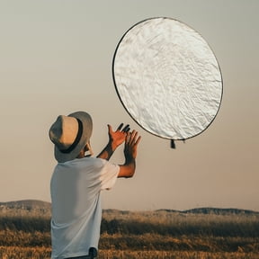 WESIEVYA Photography Reflector White Folding Light Diffuser Board with Carry Bag for Outdoor Shoots