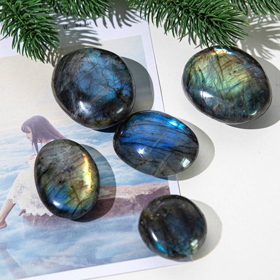 WEUVEB 1Pc Blue Natural Crystal Stone Hand Grip Polishing Moonstone Ornament