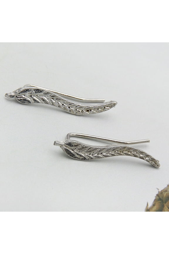 1 Pair Chic Leaf Ear Climbers Delicate Fashion Crawler Cuff Earrings Jewelry for Women (Silver)